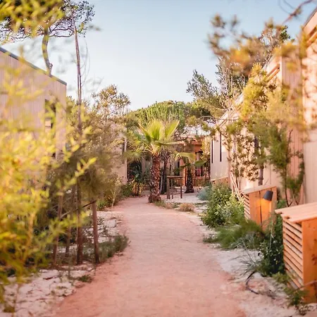 Salines Camping 4*